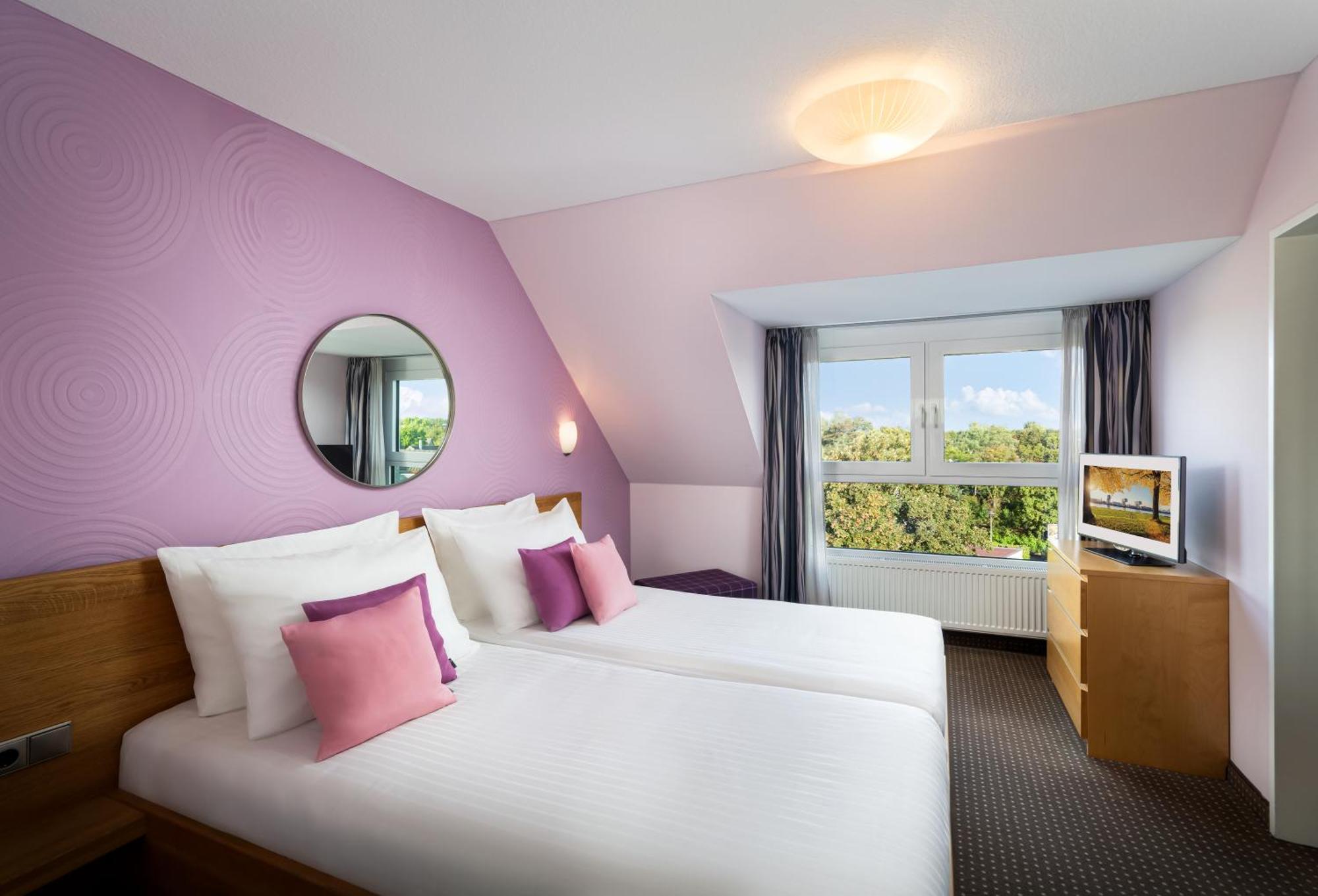 Hotel Uhu Garni Кельн Екстер'єр фото