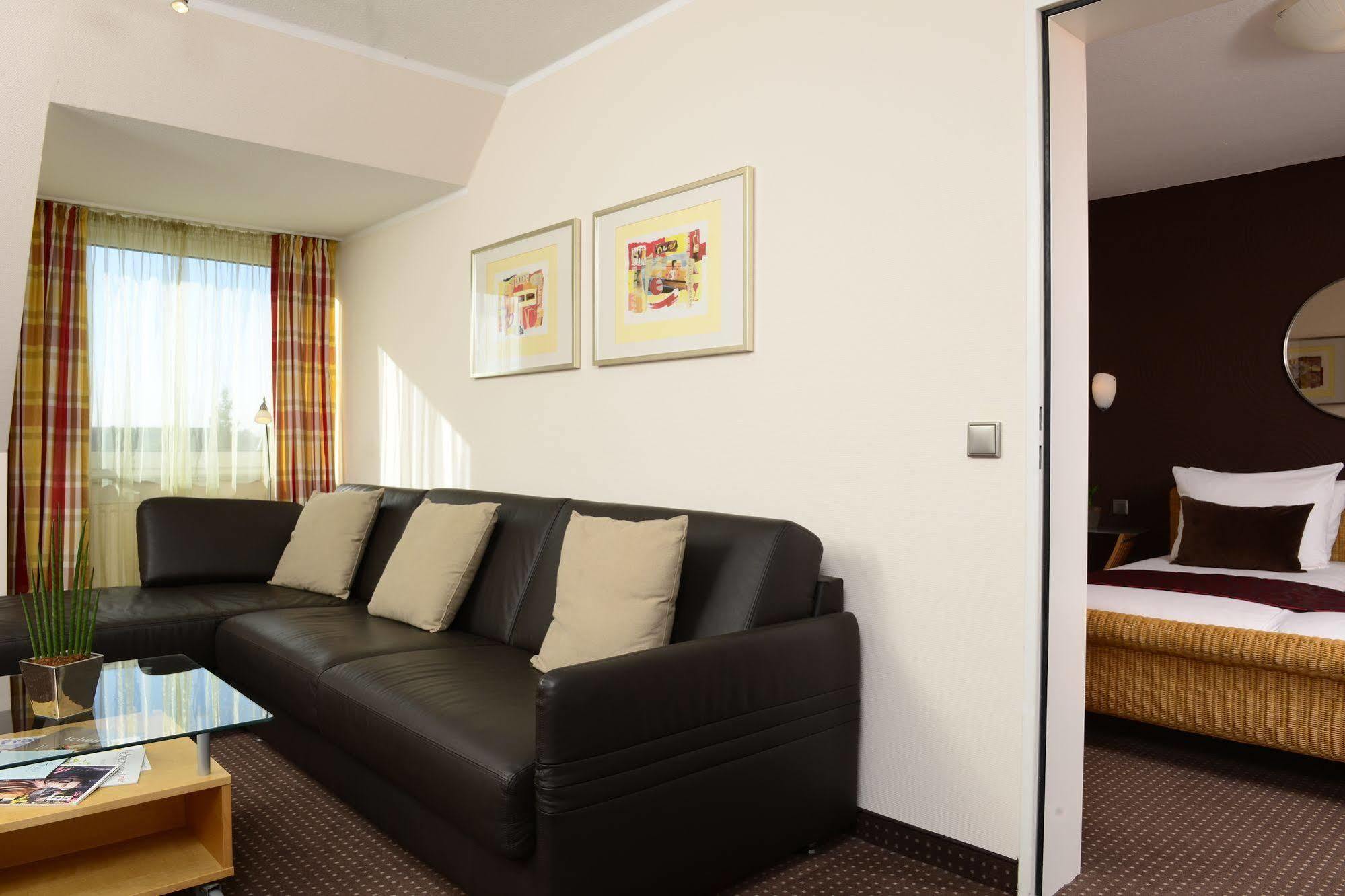 Hotel Uhu Garni Кельн Екстер'єр фото