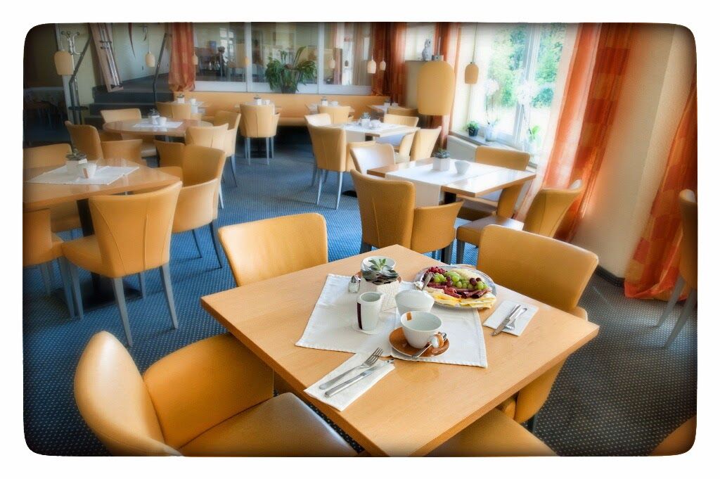 Hotel Uhu Garni Кельн Екстер'єр фото